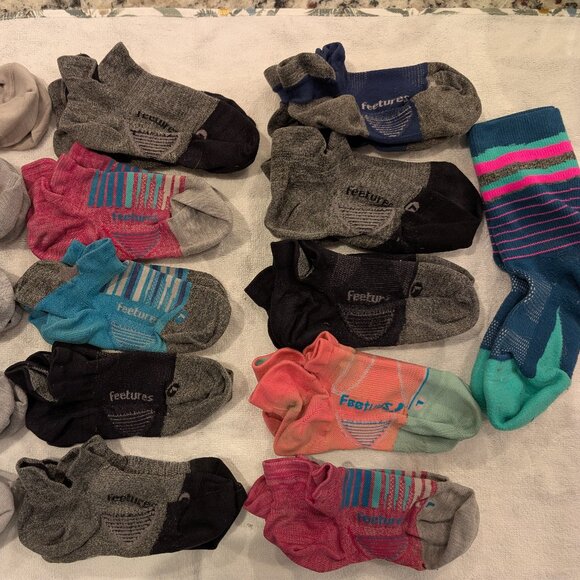 Assorted Feetures Socks (16 total) - All Size Small, (most) Ultra Light Cushion - Picture 2 of 2